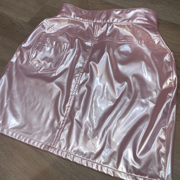 Michael Lo Sordo Patent Vegan Mini-Skirt - Picture 5 of 9